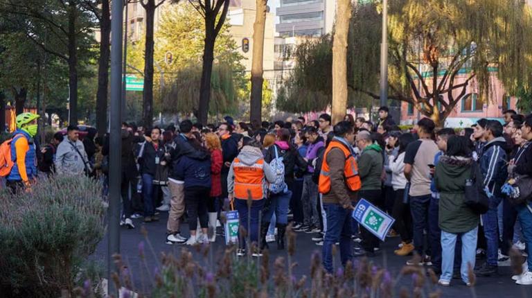 Al menos dos muertos y doce heridos tras producirse un terremoto de magnitud 6,5 en México